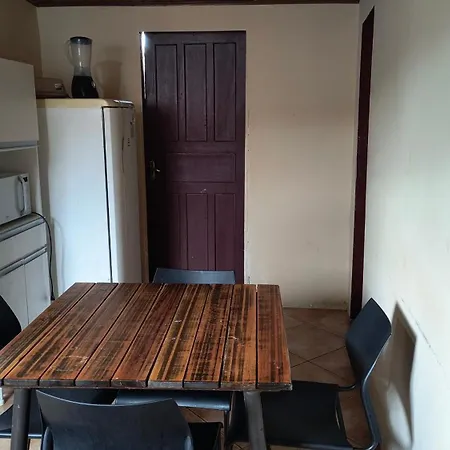 Casa de Praia Completa em Cabo Frio 04 para até 5 Pessoas-2